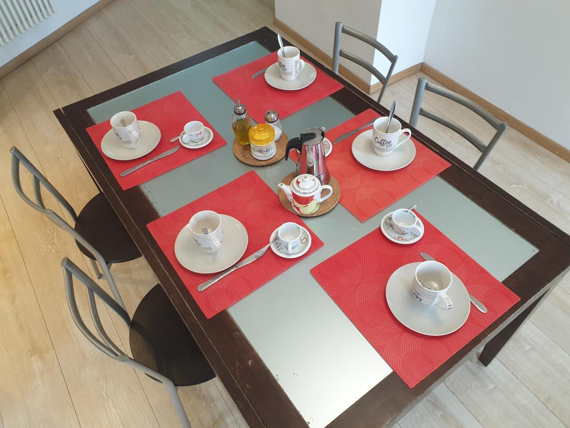 Your Lovely Home, Porta Venezia-1 Queen Bed, 3 Single Beds, 1 Sofa Bed- Milan Exterior photo